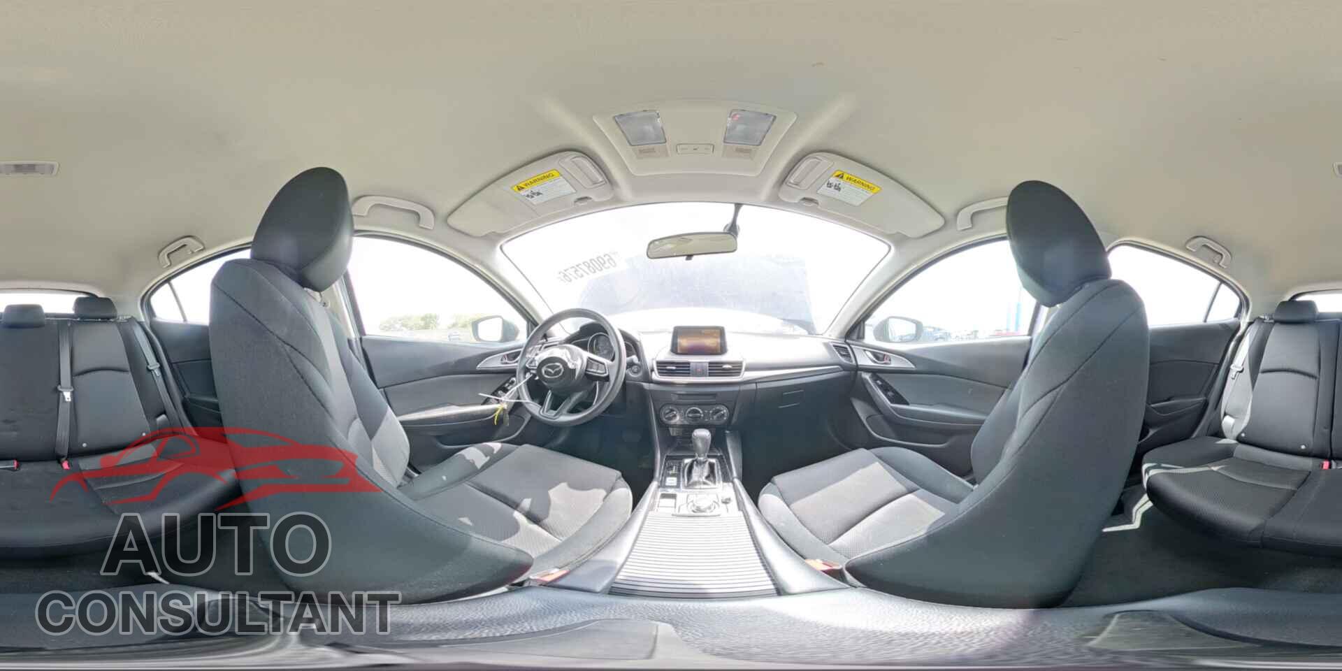 MAZDA 3 2017 - 3MZBN1K76HM110356