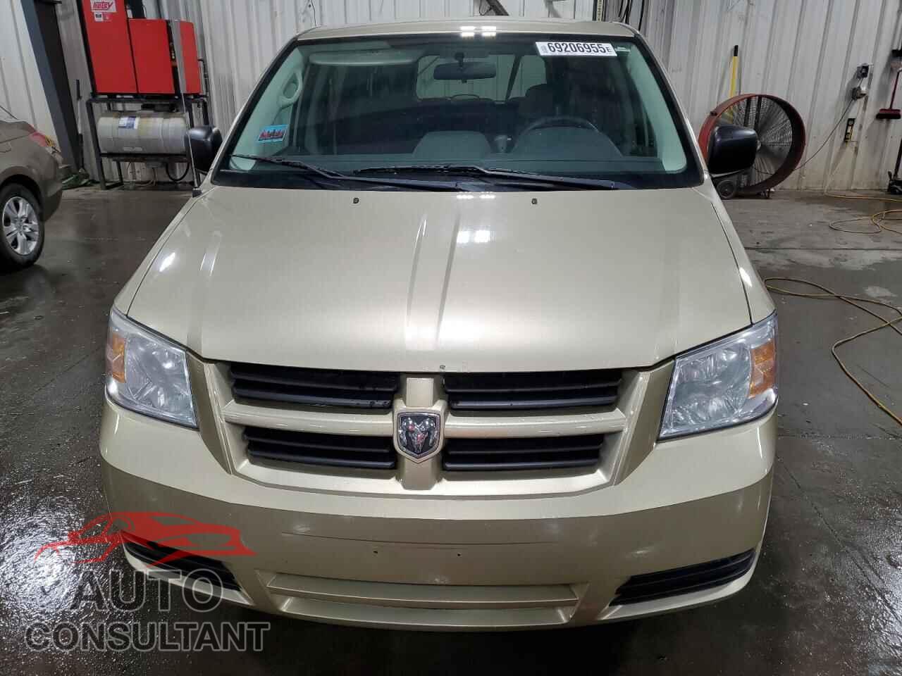 DODGE CARAVAN 2010 - 2D4RN4DE7AR326913