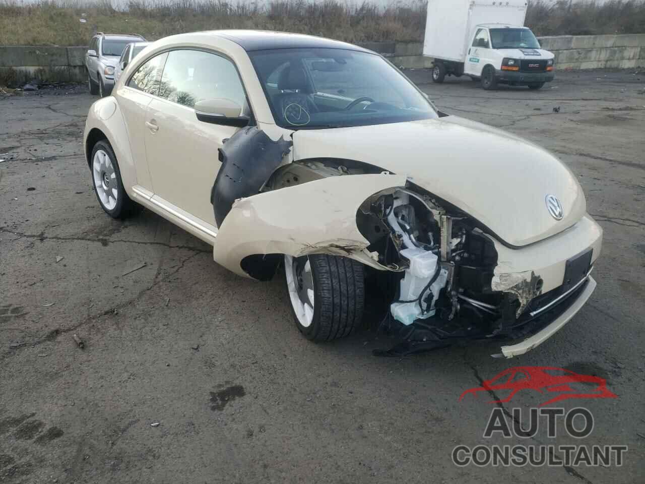 VOLKSWAGEN BEETLE 2019 - 3VWFD7AT1KM709386