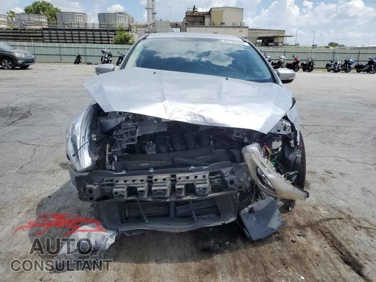 FORD FOCUS 2017 - 1FADP3N2XHL320595
