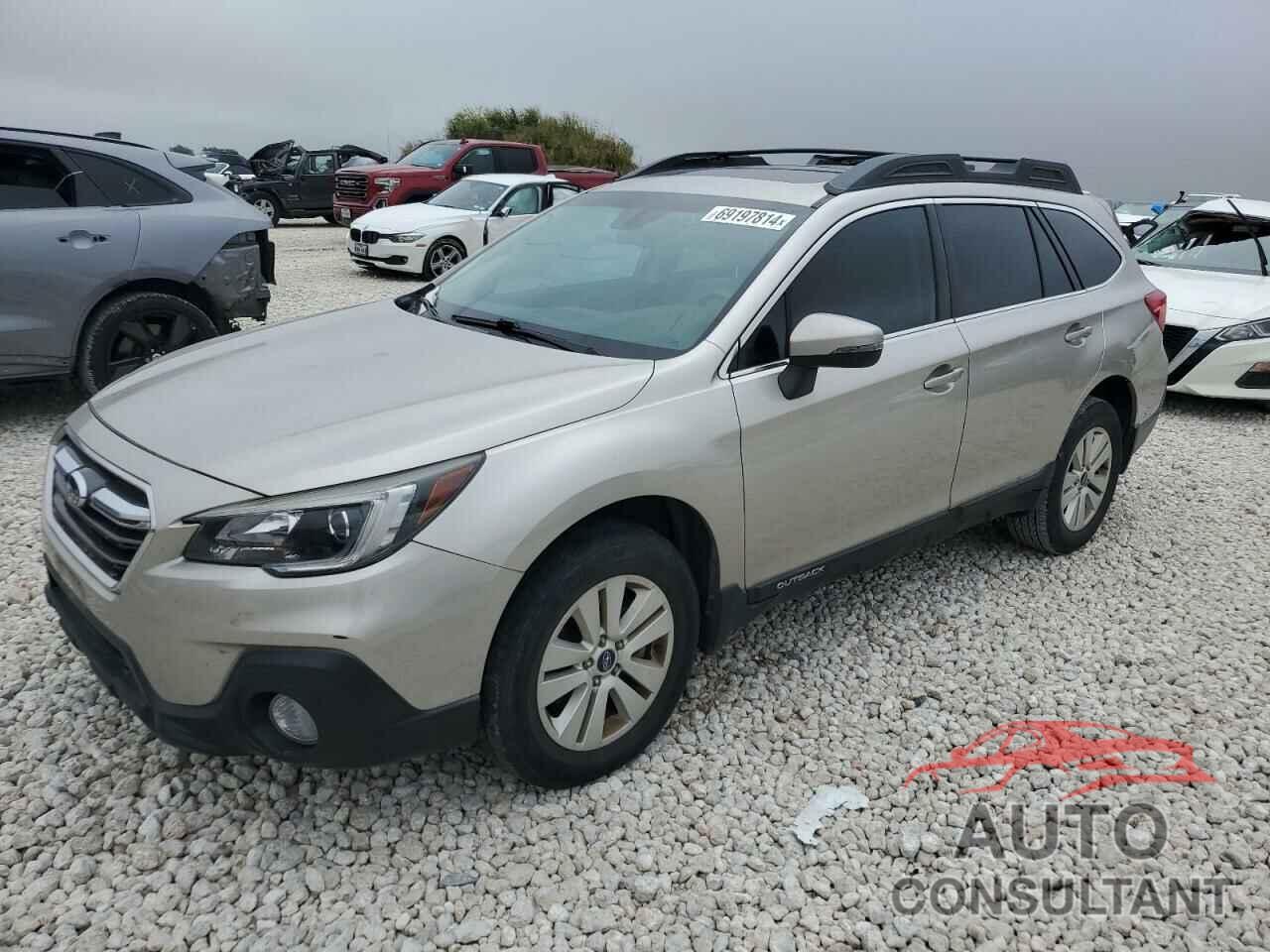 SUBARU OUTBACK 2018 - 4S4BSAHC8J3216049