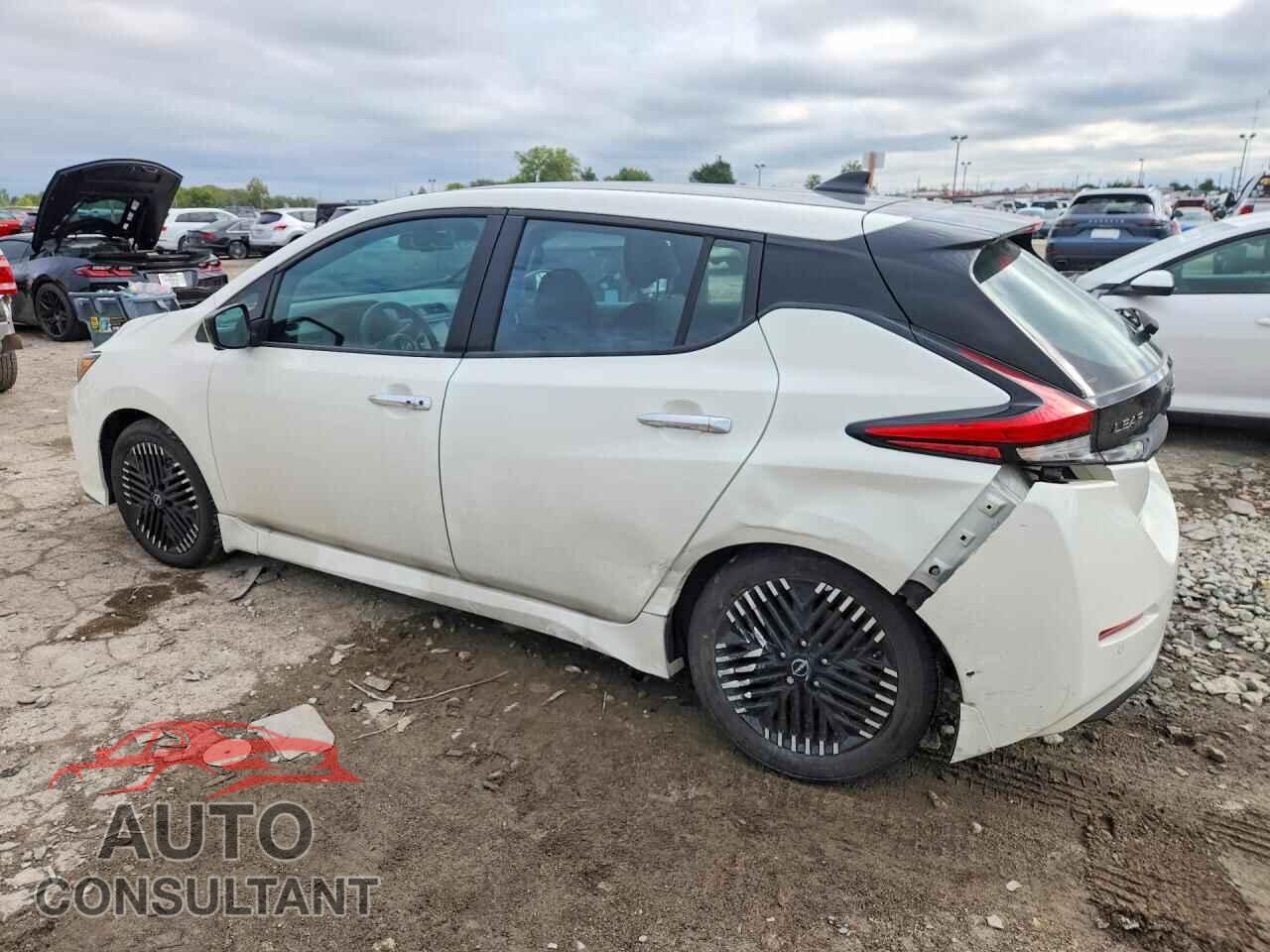 NISSAN LEAF 2023 - 1N4CZ1CV4PC563549