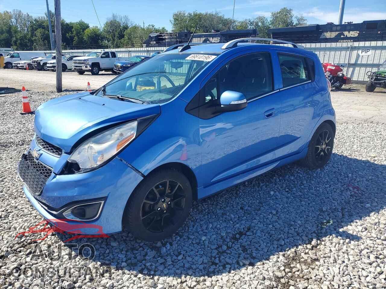 CHEVROLET SPARK 2015 - KL8CF6S90FC758401