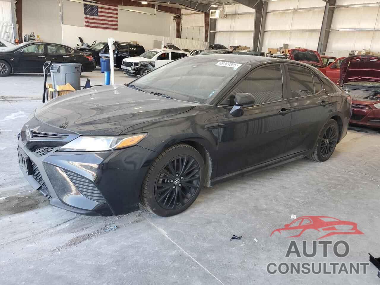 TOYOTA CAMRY 2018 - 4T1B11HK6JU574884