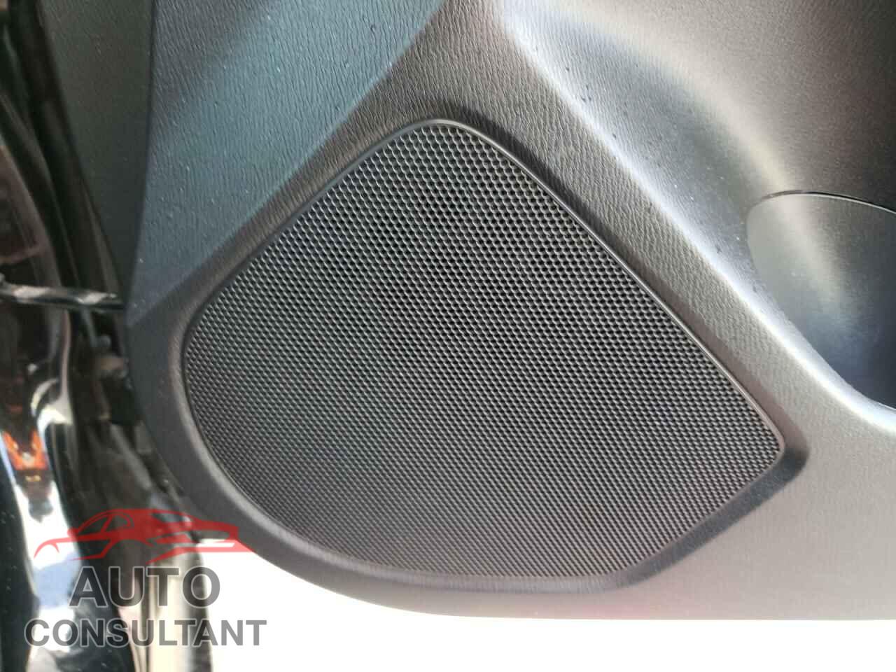 MAZDA 3 2018 - 3MZBN1V32JM202014