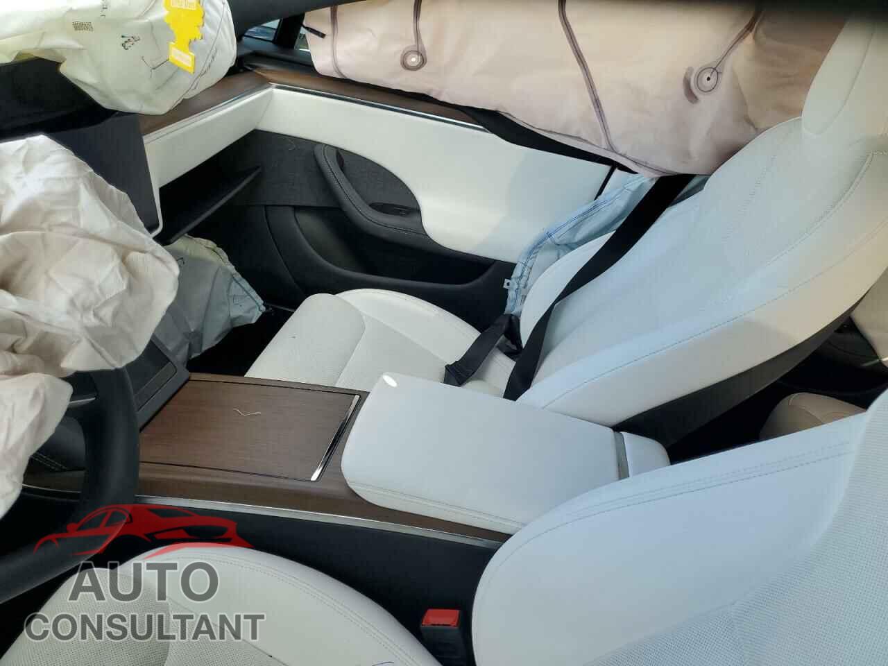 TESLA MODEL S 2022 - 5YJSA1E52NF486223