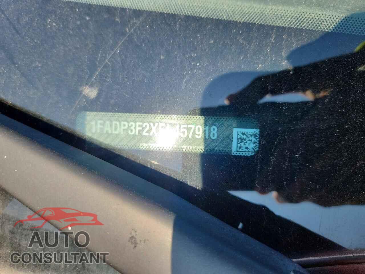 FORD FOCUS 2014 - 1FADP3F2XEL457918