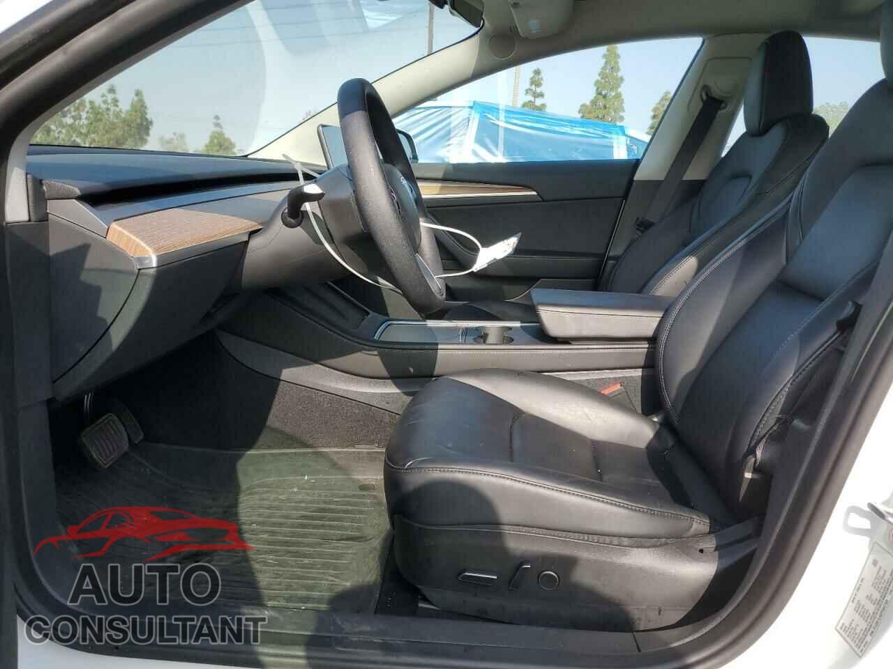 TESLA MODEL 3 2023 - 5YJ3E1EA0PF647709