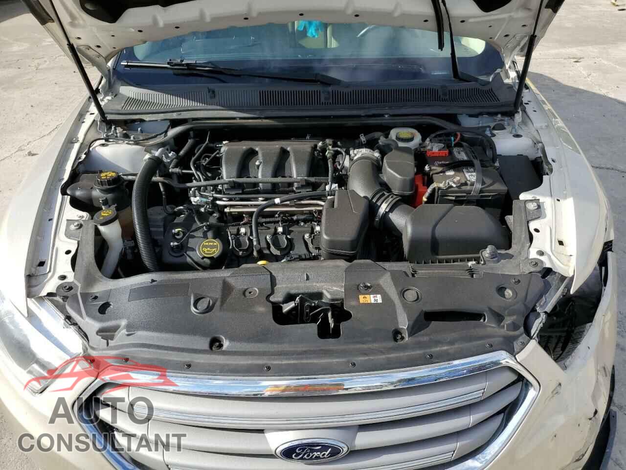 FORD TAURUS 2017 - 1FAHP2E85HG133273