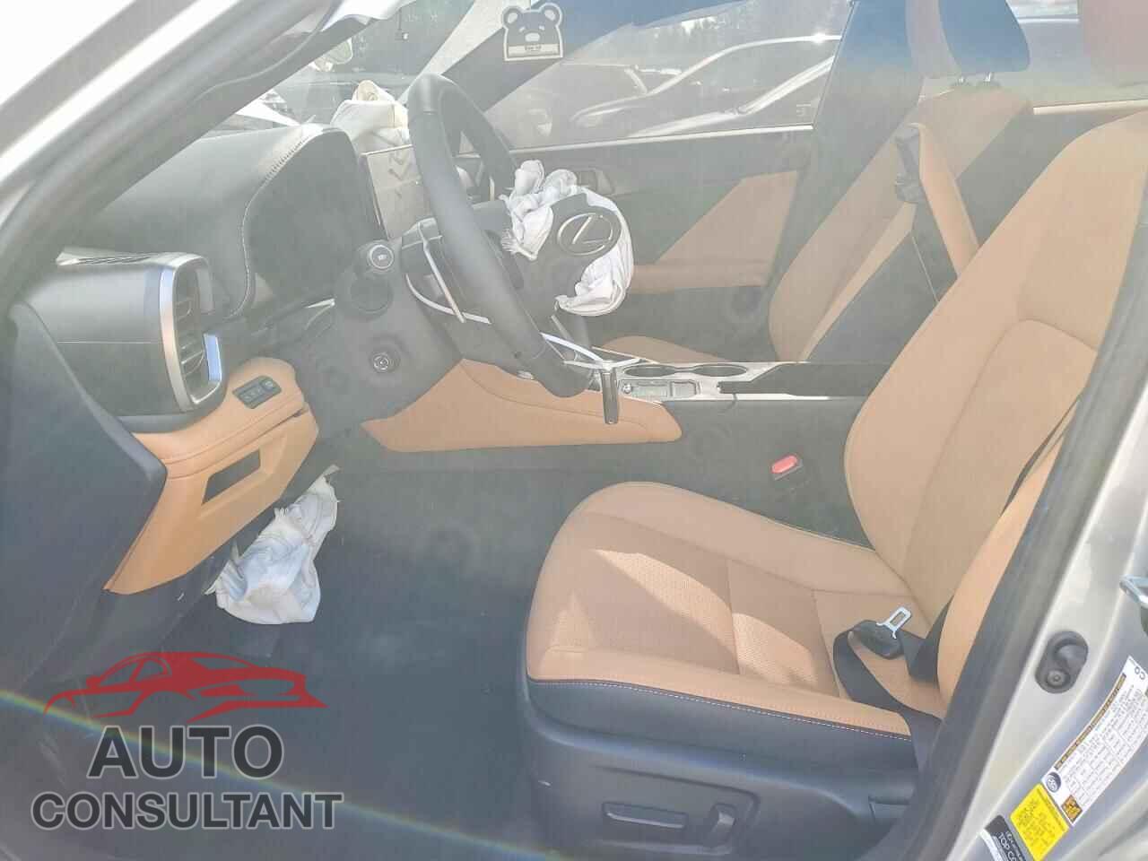 LEXUS IS 2026 - JTHBZ1E28T5045739