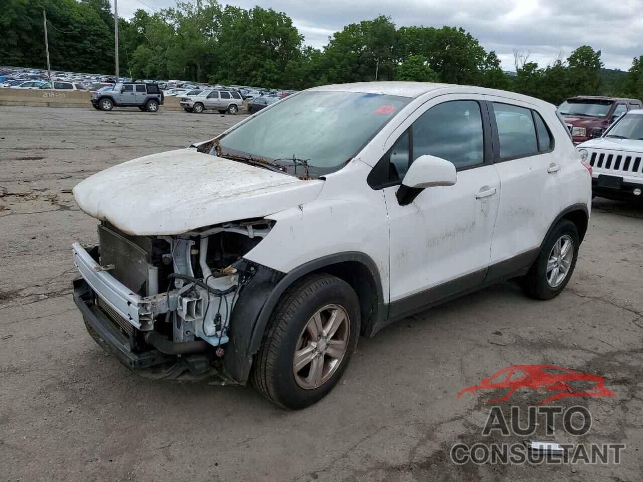 CHEVROLET TRAX 2018 - 3GNCJNSB7JL309076