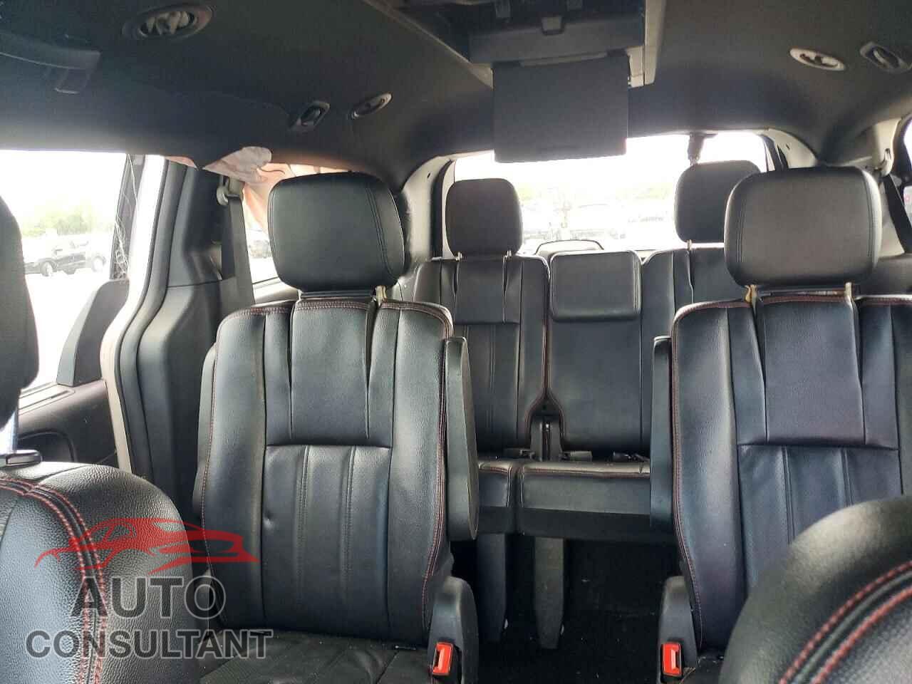DODGE CARAVAN 2015 - 2C4RDGBG7FR681982