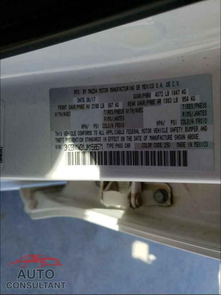 MAZDA 3 2018 - 3MZBN1W31JM158571