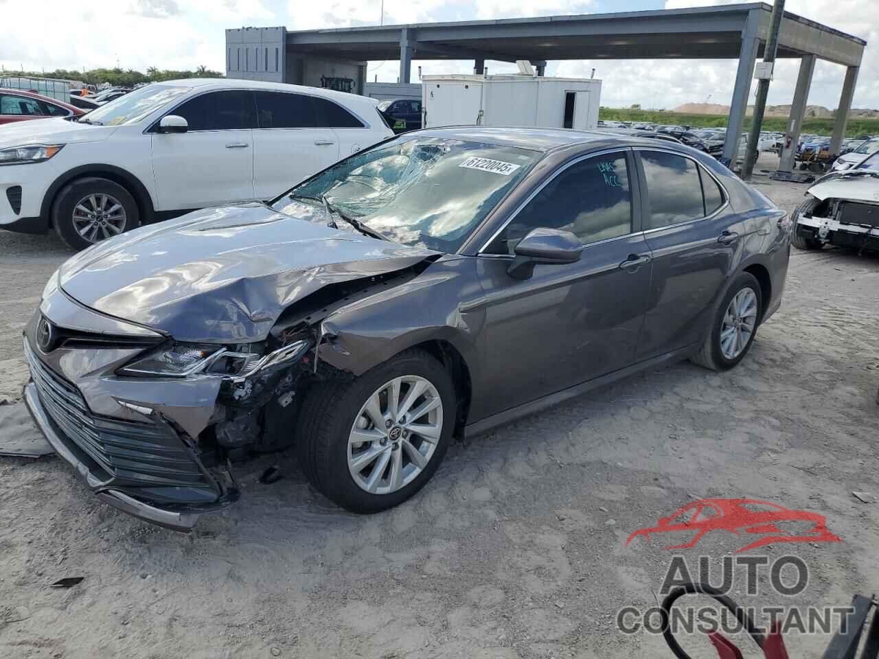 TOYOTA CAMRY 2024 - 4T1C11AK4RU871324