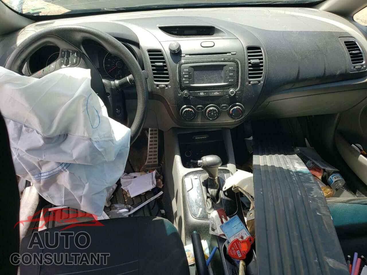KIA FORTE 2017 - 3KPFL4A76HE116424