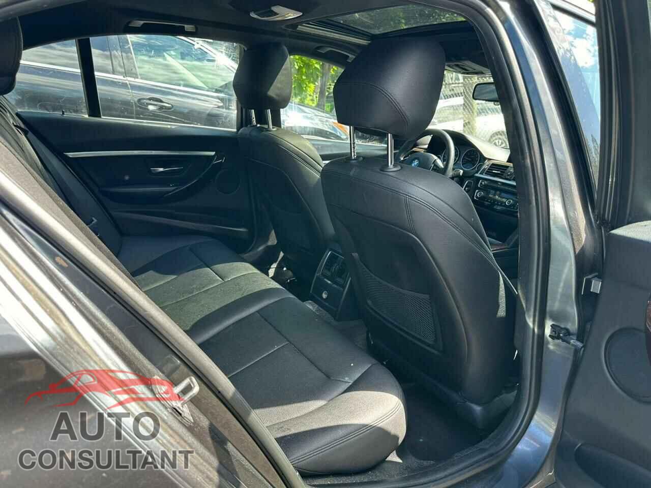 BMW 3 SERIES 2017 - WBA8D9C31HA005406