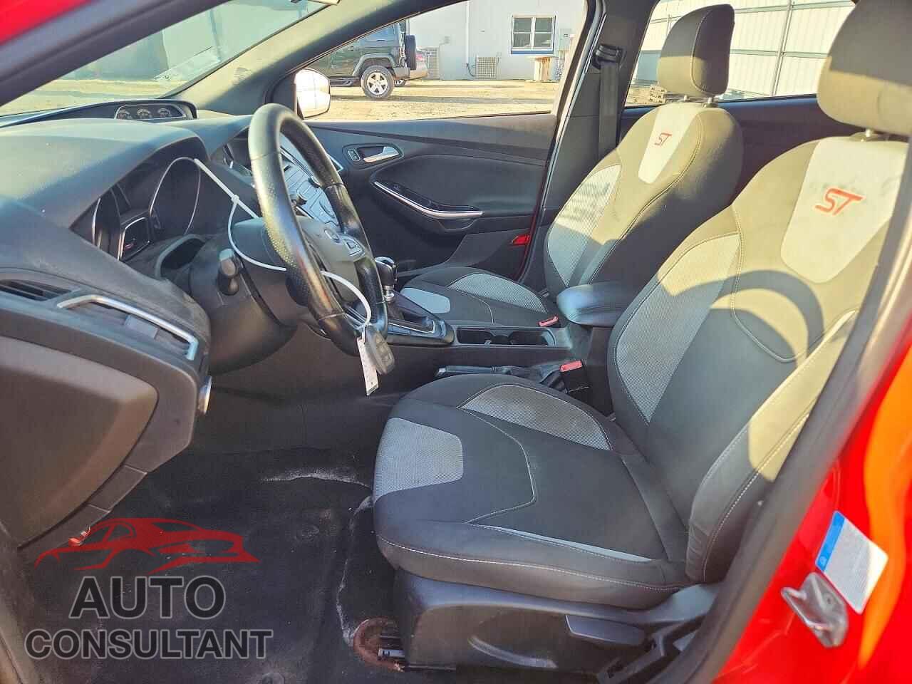 FORD FOCUS 2017 - 1FADP3L94HL310063