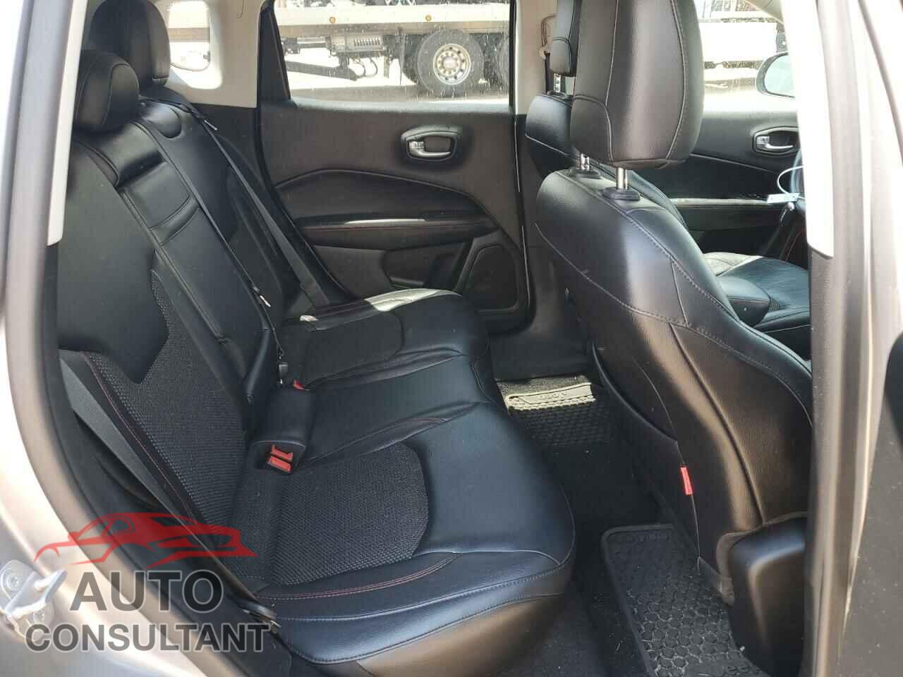 JEEP COMPASS 2017 - 3C4NJDDB1HT646751