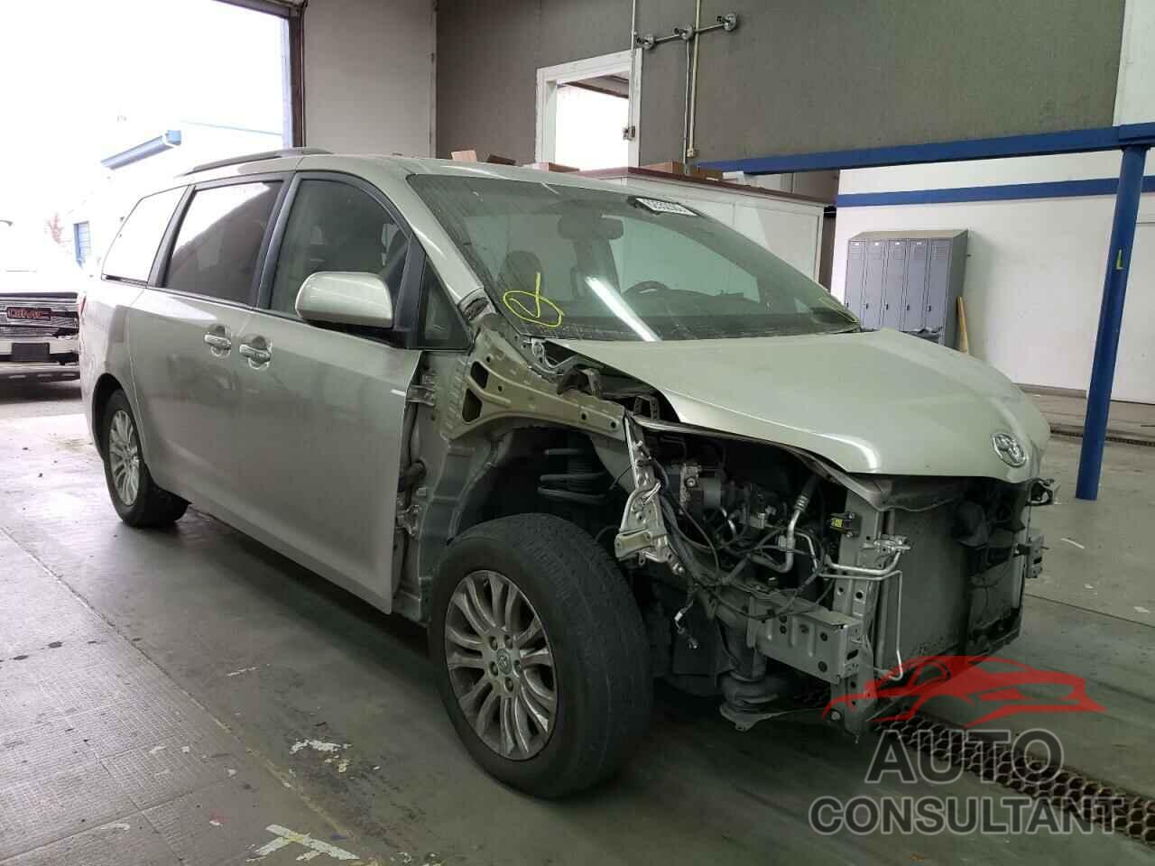 TOYOTA SIENNA 2017 - 5TDYZ3DC3HS816367