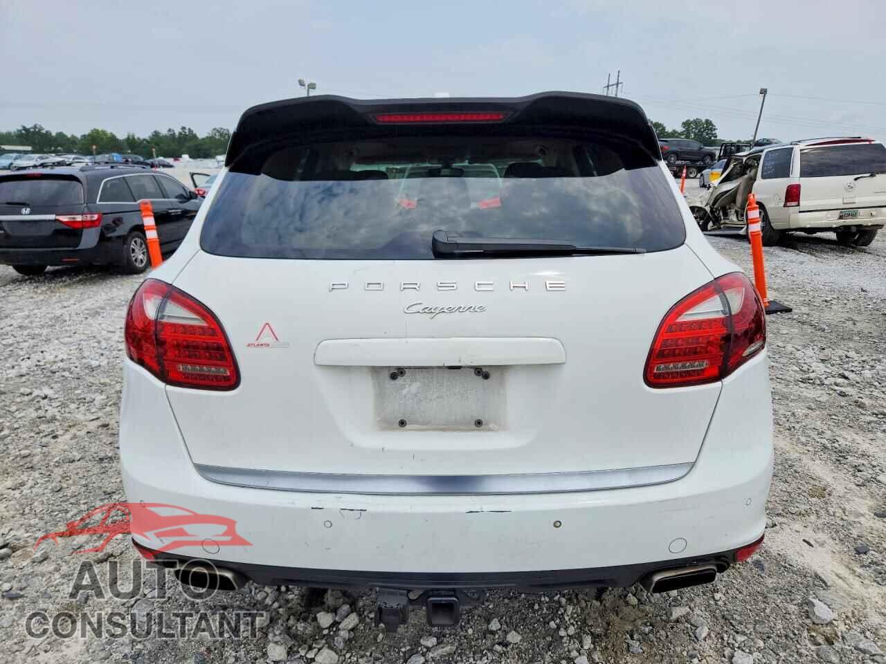 PORSCHE CAYENNE 2012 - WP1AA2A2XCLA07715