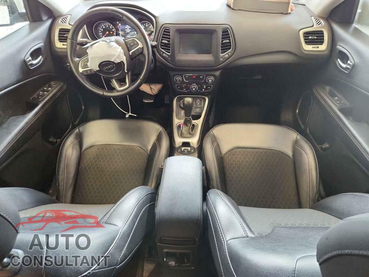 JEEP COMPASS 2020 - 3C4NJDBB5LT175411