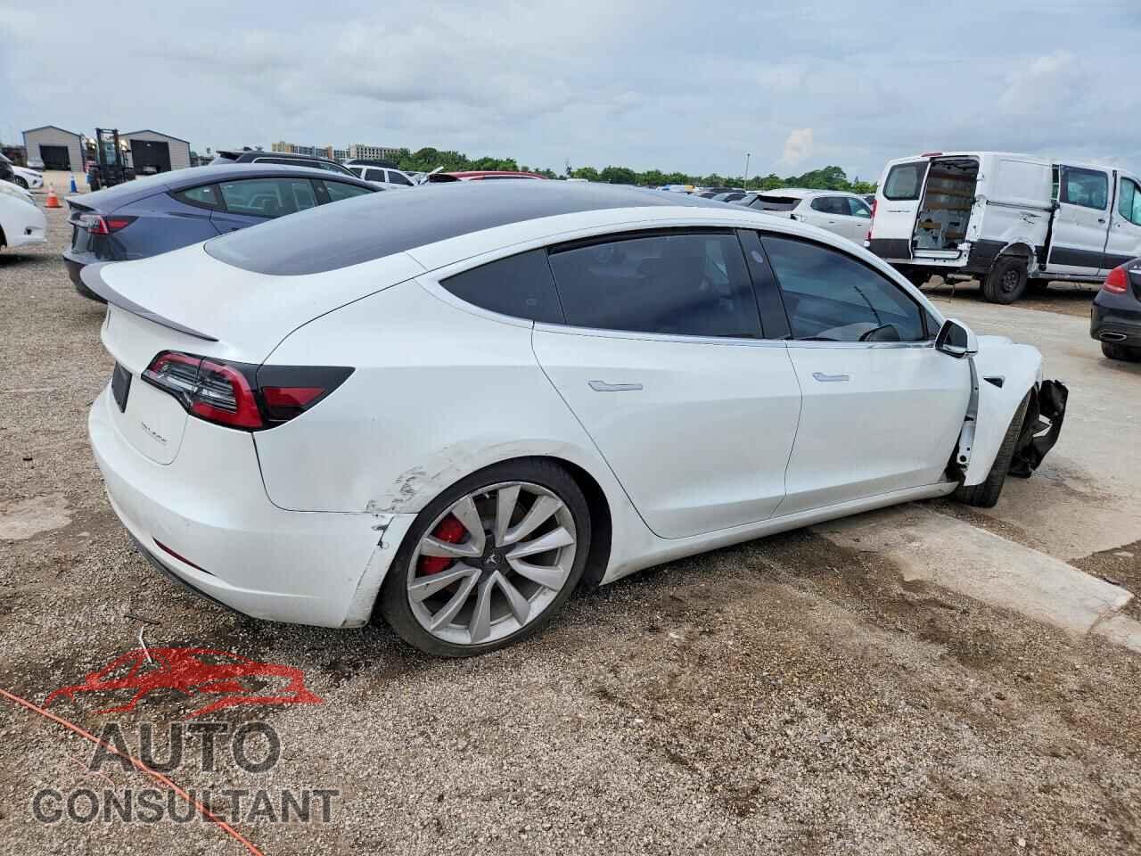 TESLA MODEL 3 2019 - 5YJ3E1EB2KF486944