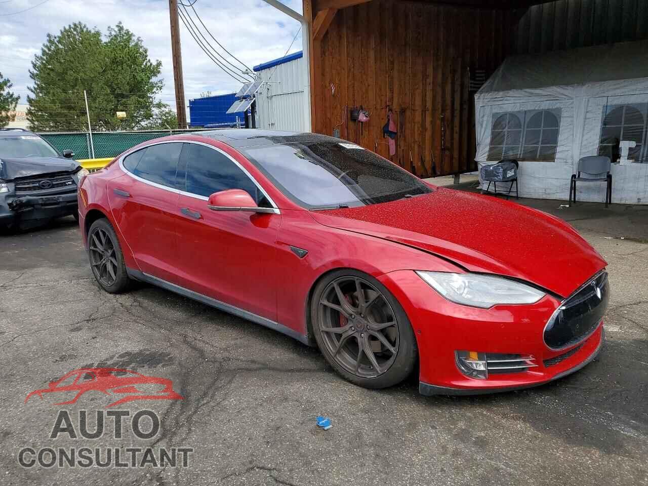 TESLA MODEL S 2015 - 5YJSA1E25FF114902