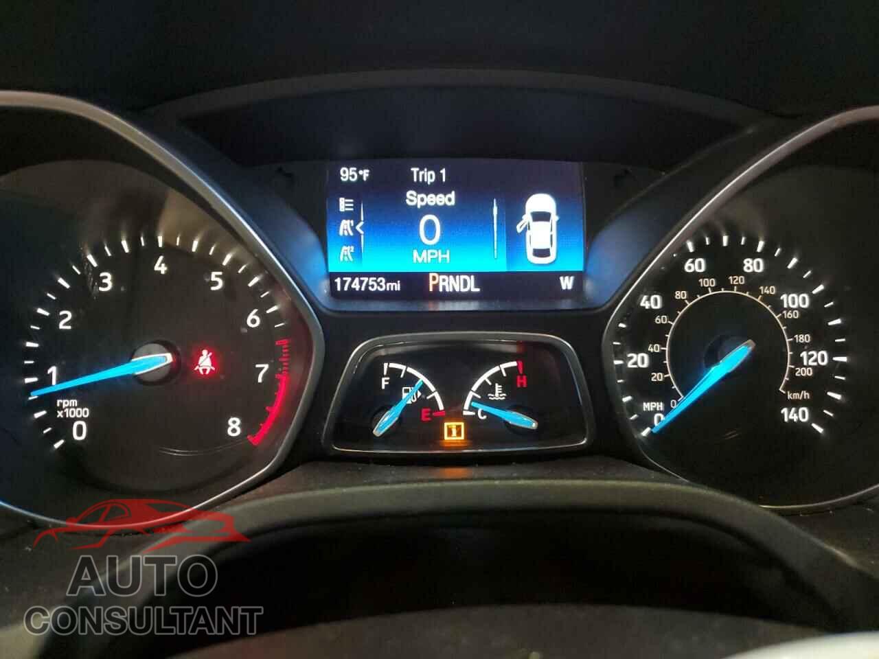 FORD FOCUS 2016 - 1FADP3K23GL213312