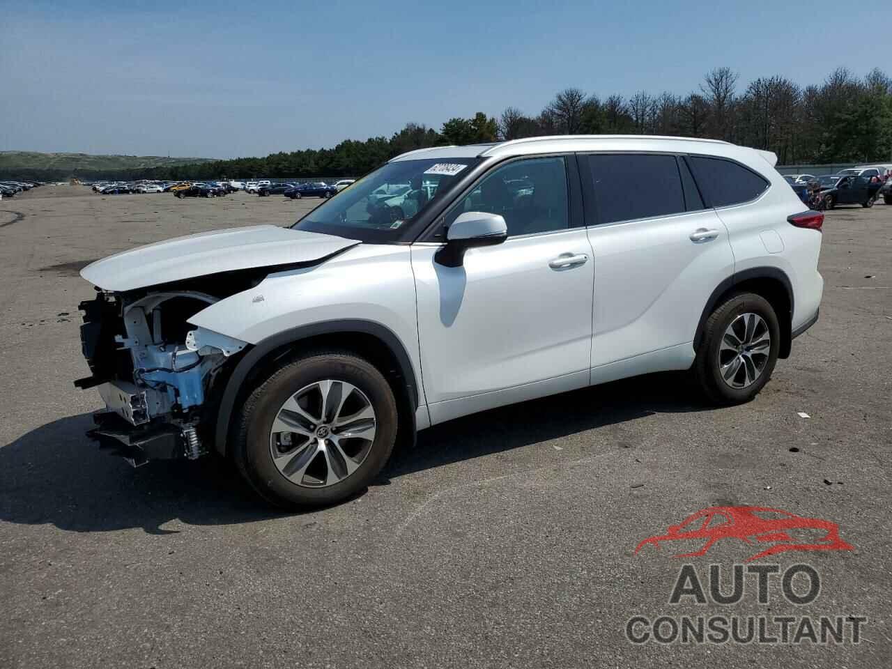 TOYOTA HIGHLANDER 2022 - 5TDHZRBH2NS224505