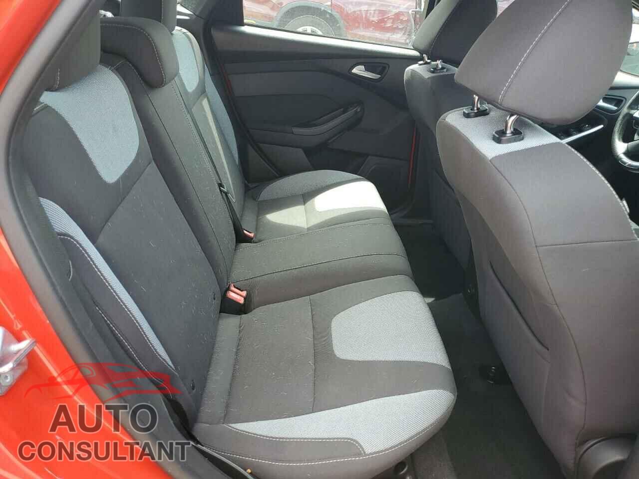 FORD FOCUS 2014 - 1FADP3L97EL338905