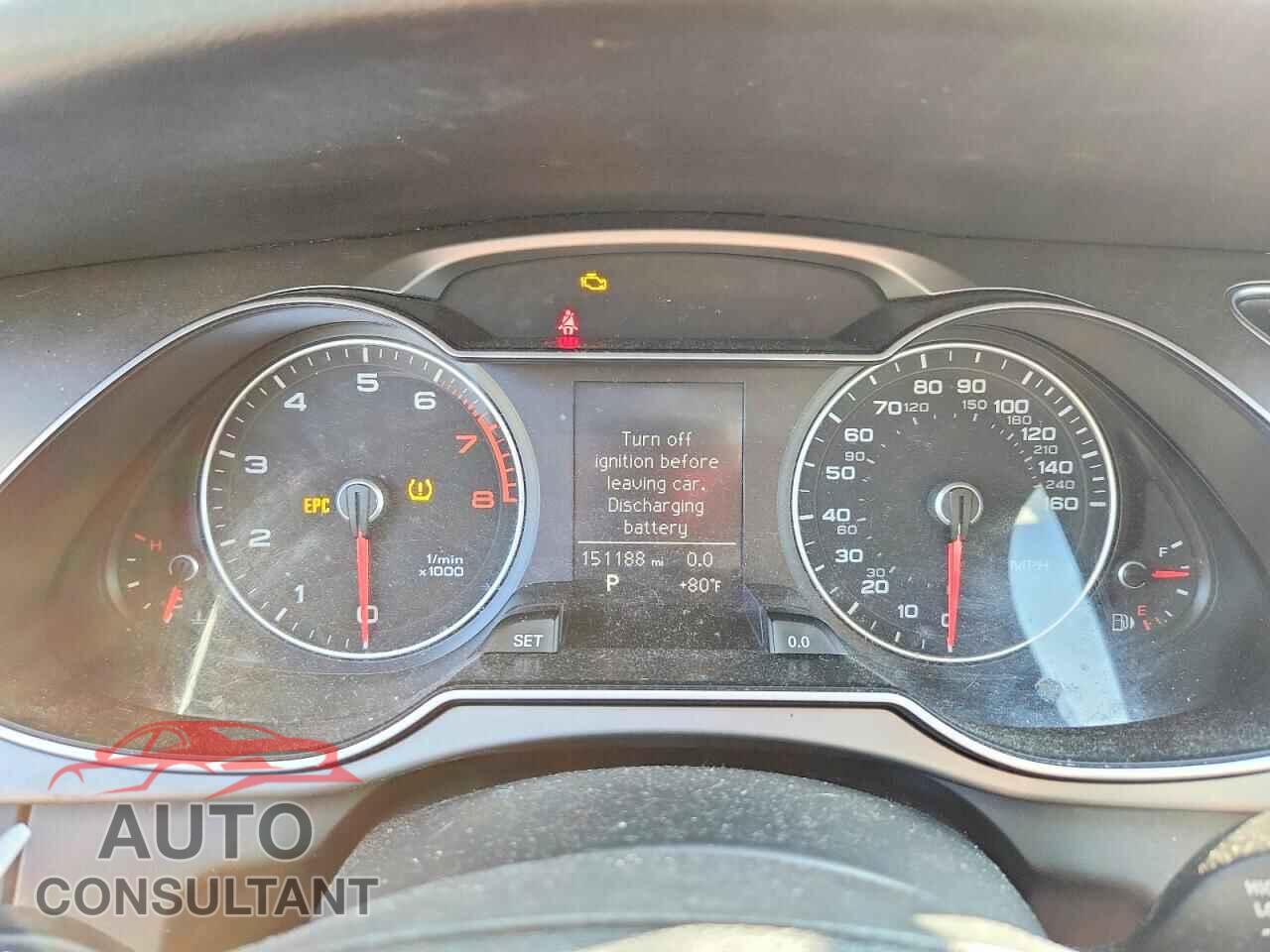AUDI A4 2013 - WAUBFAFL0DN041362
