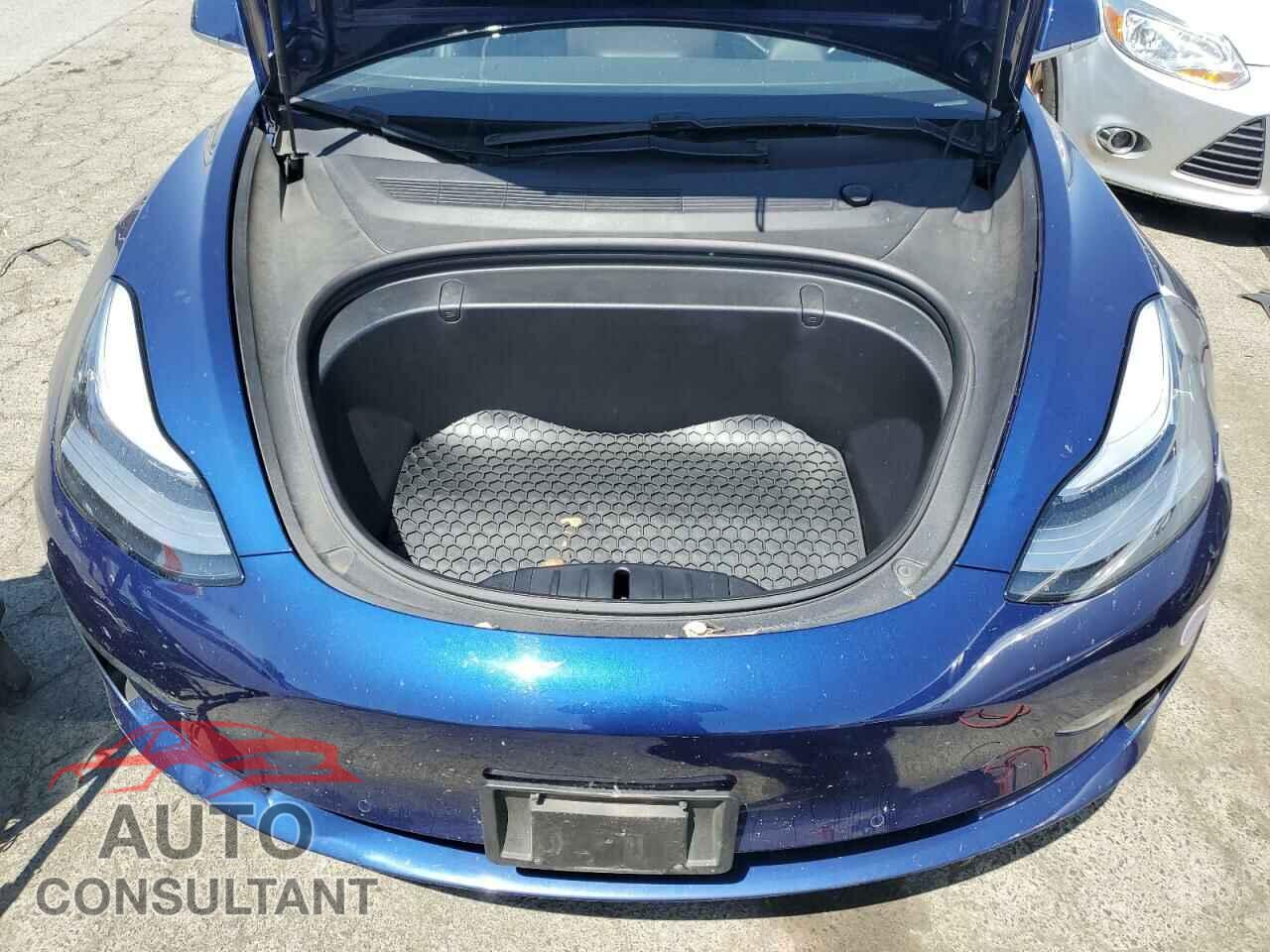 TESLA MODEL 3 2018 - 5YJ3E1EB2JF093718