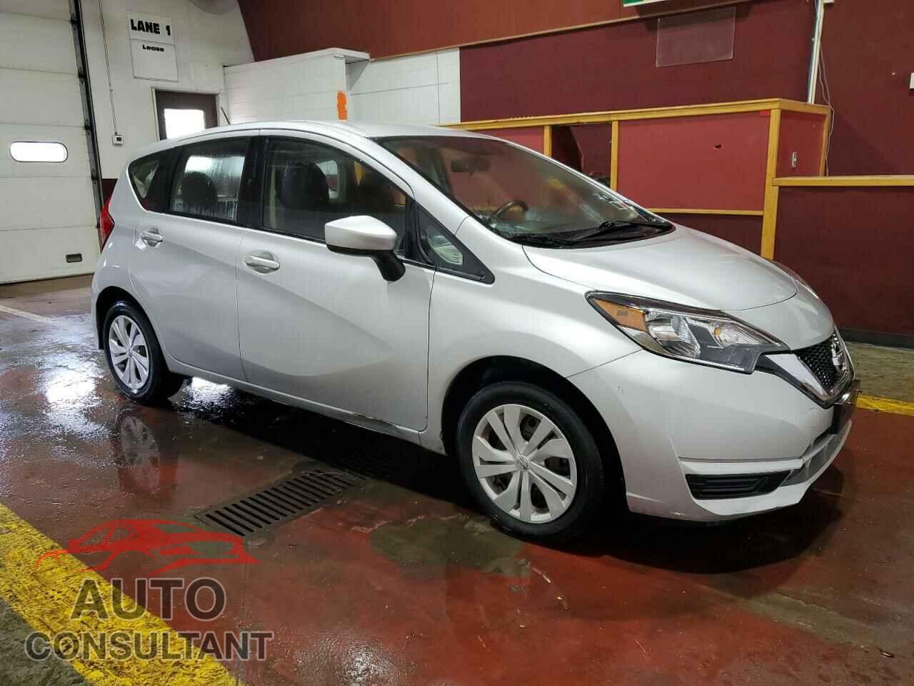 NISSAN VERSA 2017 - 3N1CE2CP5HL381333