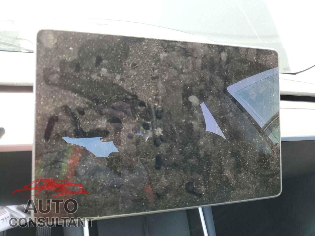 TESLA MODEL 3 2018 - 5YJ3E1EA1JF018774