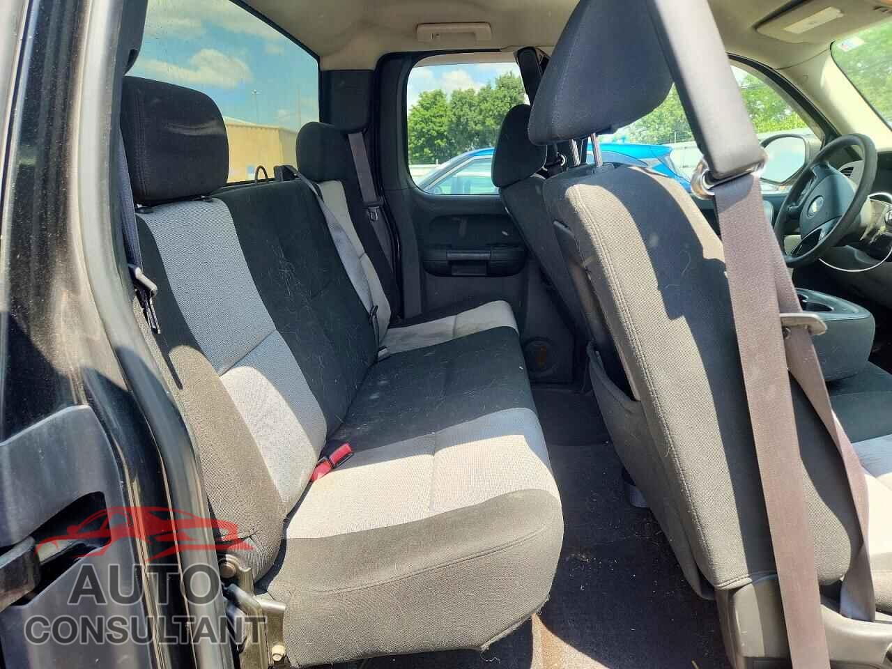 CHEVROLET SILVERADO 2009 - 1GCEC19CX9Z295570