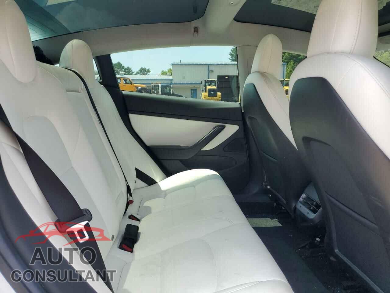 TESLA MODEL 3 2019 - 5YJ3E1EB0KF487588
