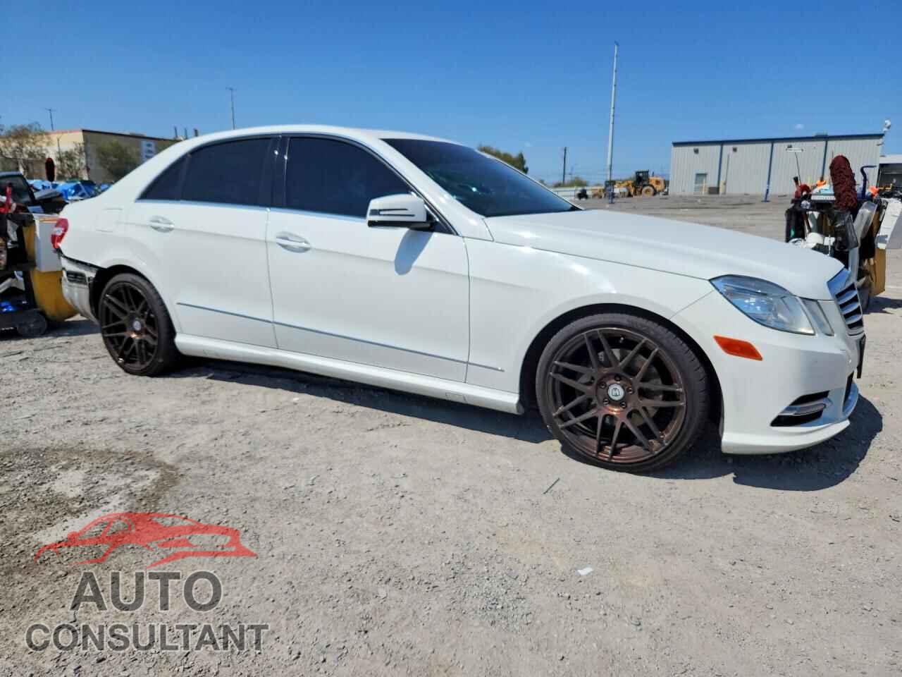 MERCEDES-BENZ E-CLASS 2013 - WDDHF5KBXDA741324