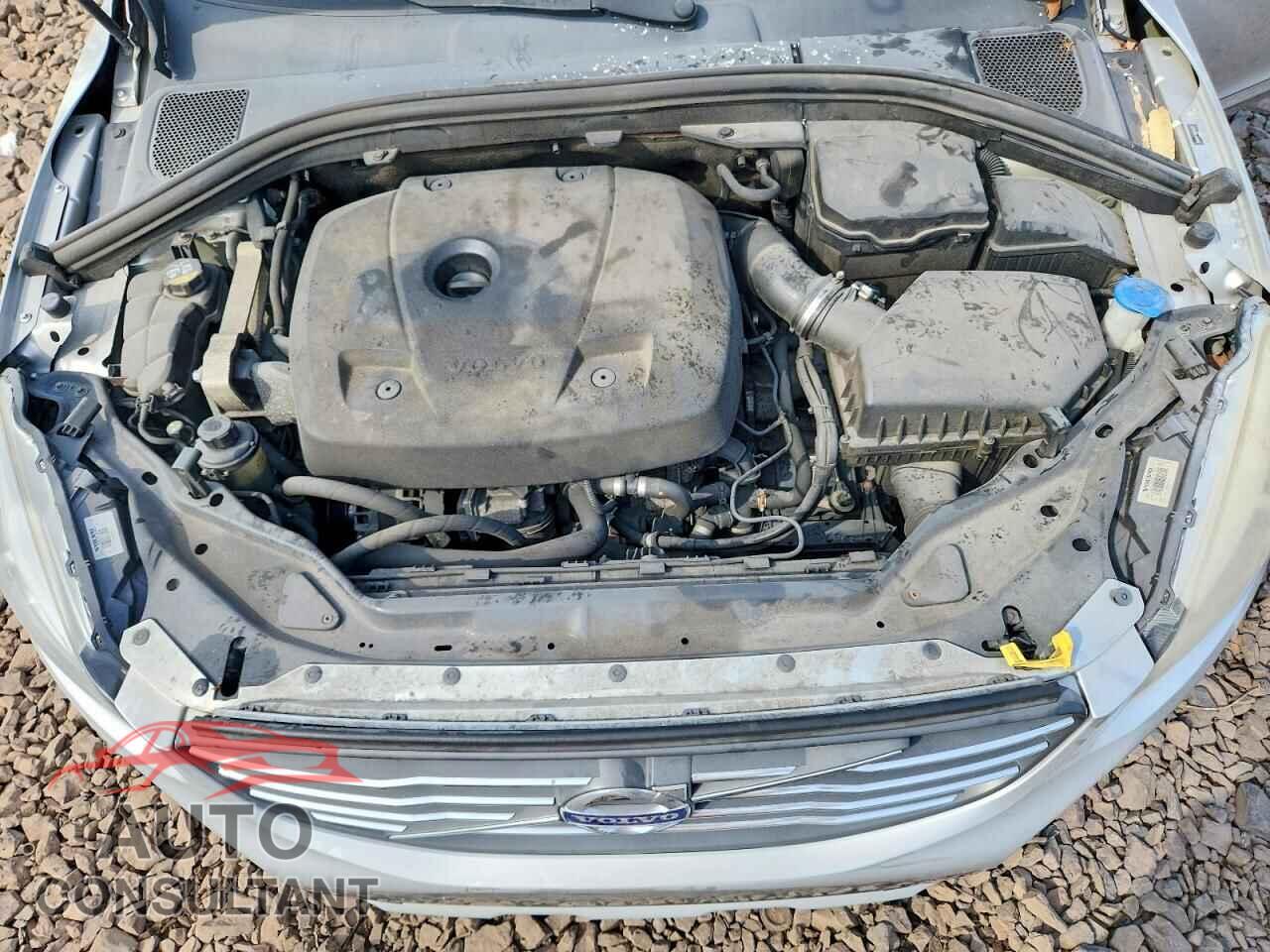 VOLVO XC60 2017 - YV440MRUXH2012703