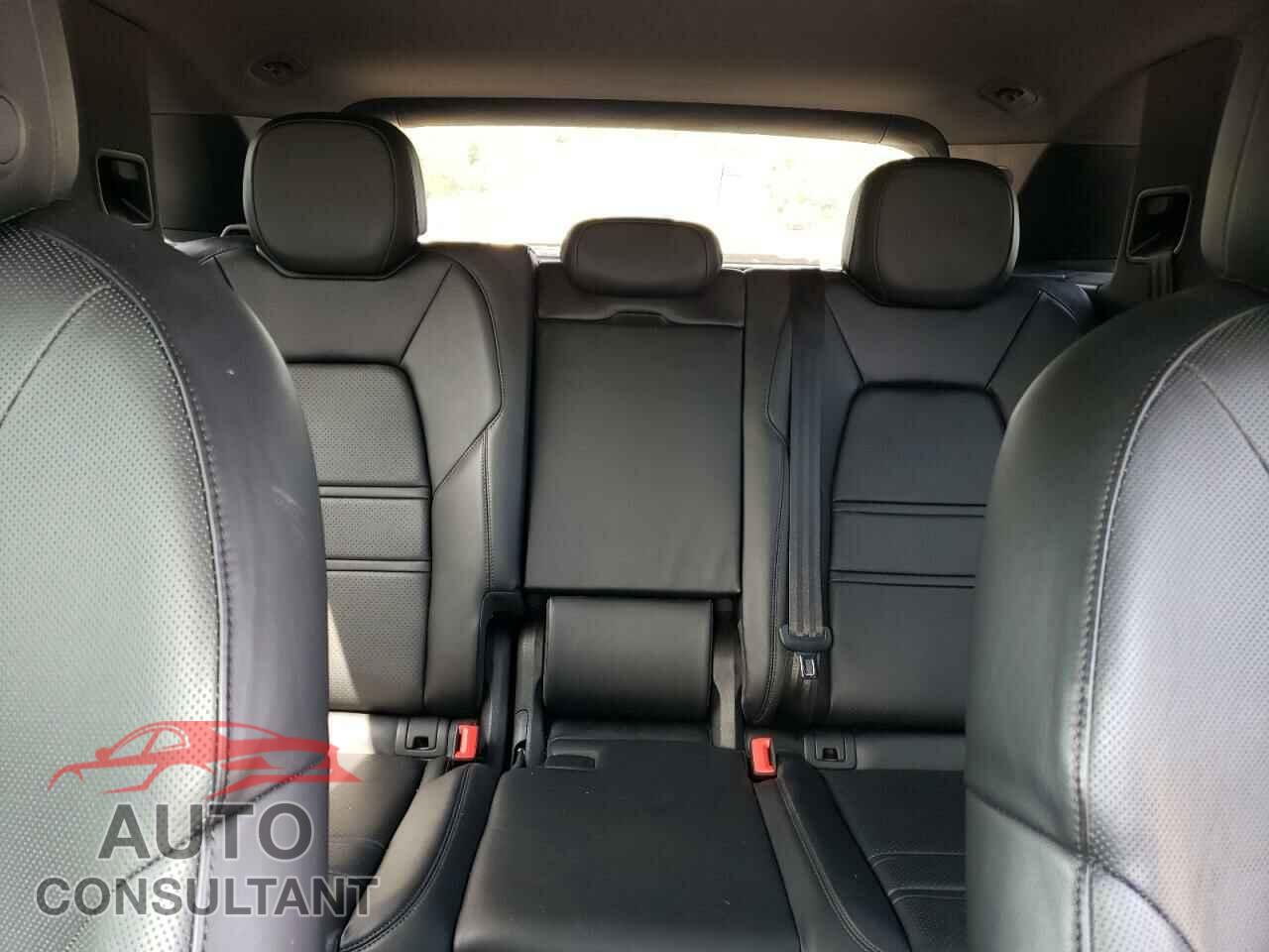 PORSCHE CAYENNE 2020 - WP1AA2AY5LDA09886