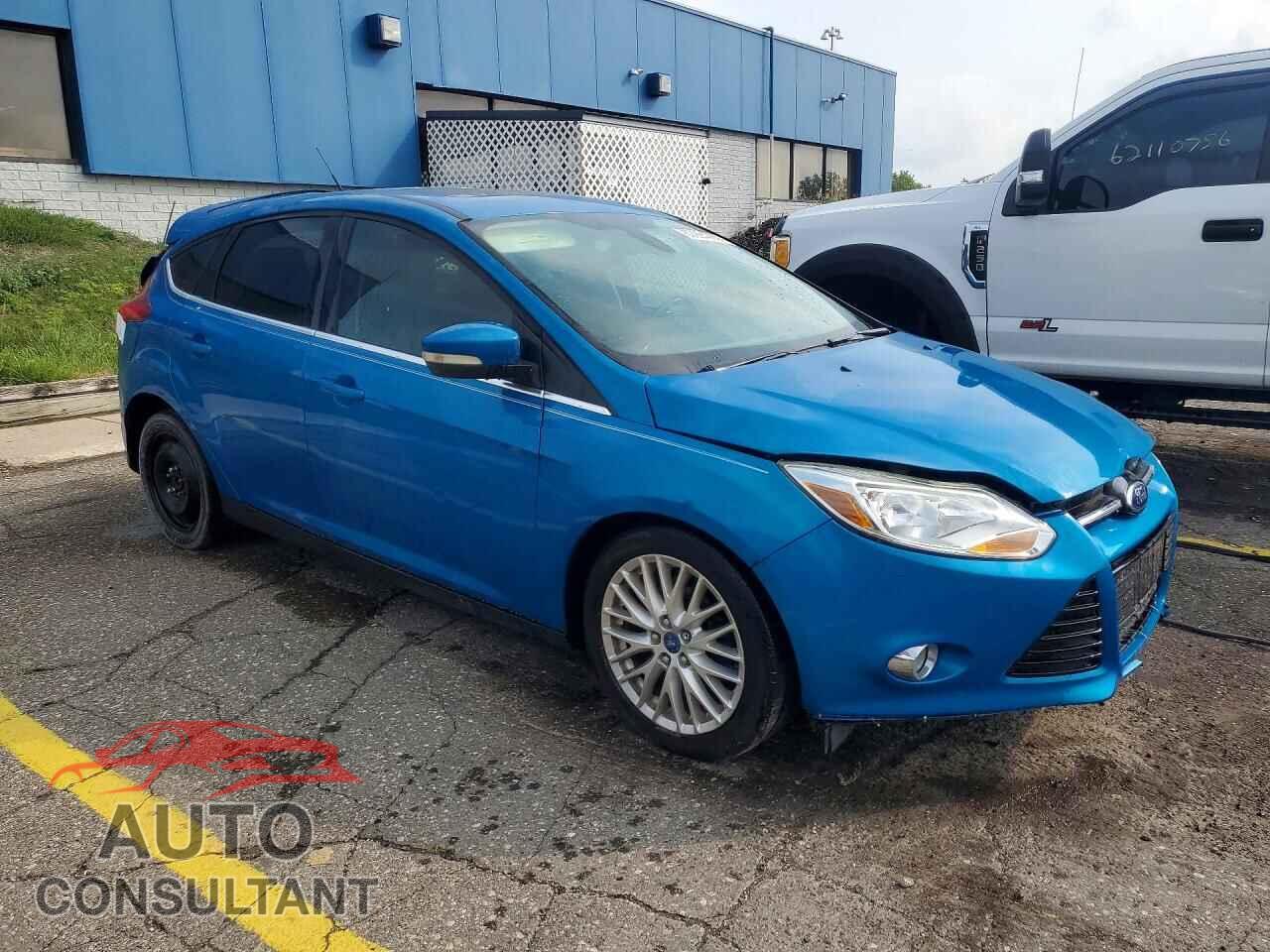 FORD FOCUS 2012 - 1FAHP3M27CL256608