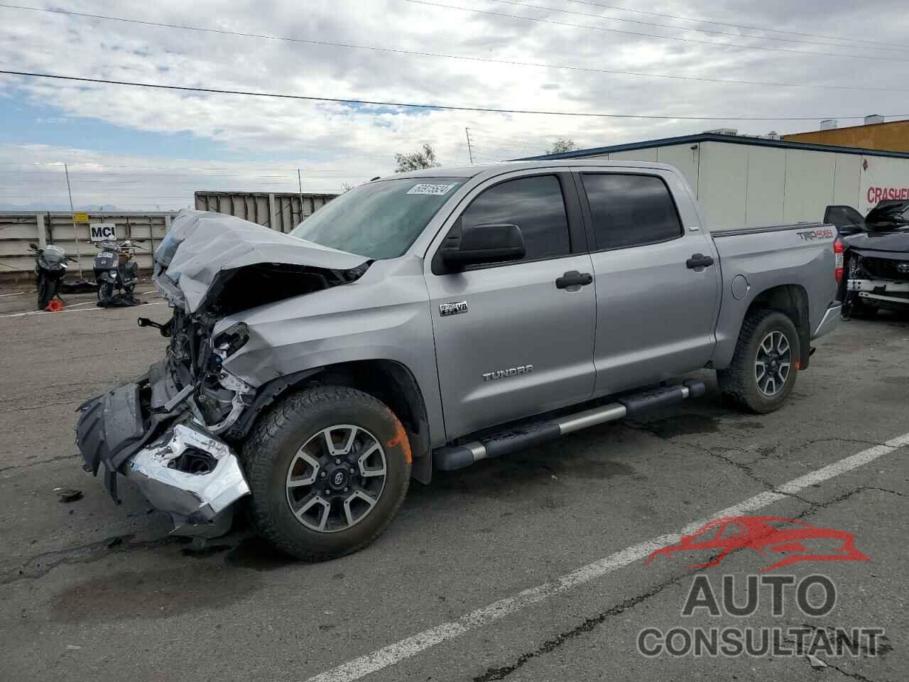 TOYOTA TUNDRA 2016 - 5TFDW5F10GX500643