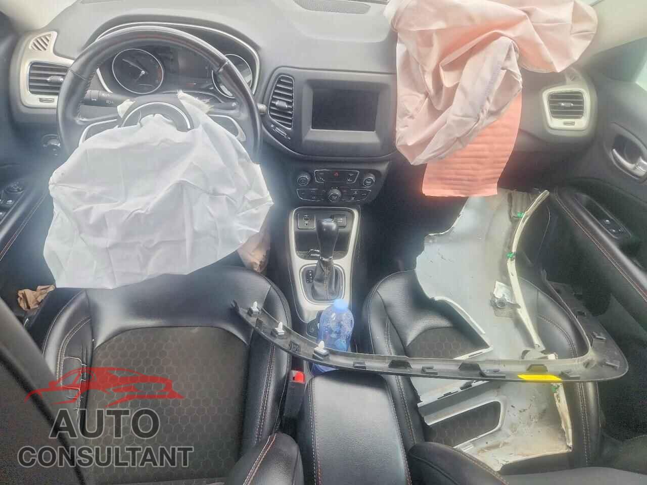JEEP COMPASS 2020 - 3C4NJCBB5LT252871