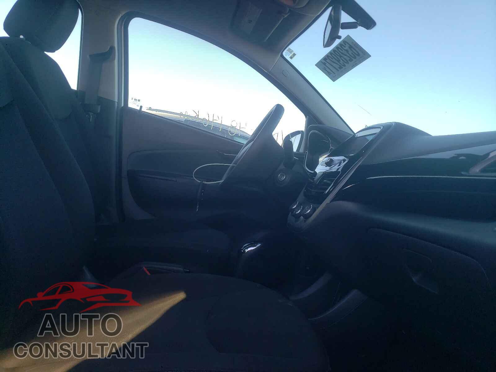 CHEVROLET SPARK 2019 - KL8CD6SA4KC740767