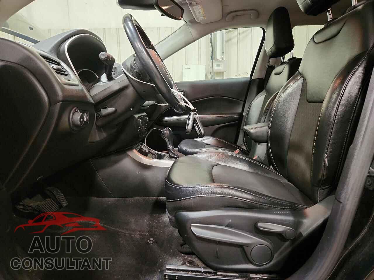 JEEP COMPASS 2020 - 3C4NJDBB1LT225298