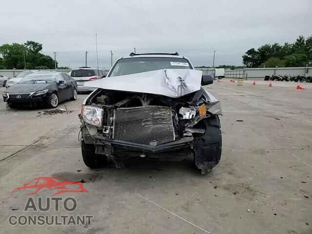 FORD ESCAPE 2011 - 1FMCU0D74BKA20733