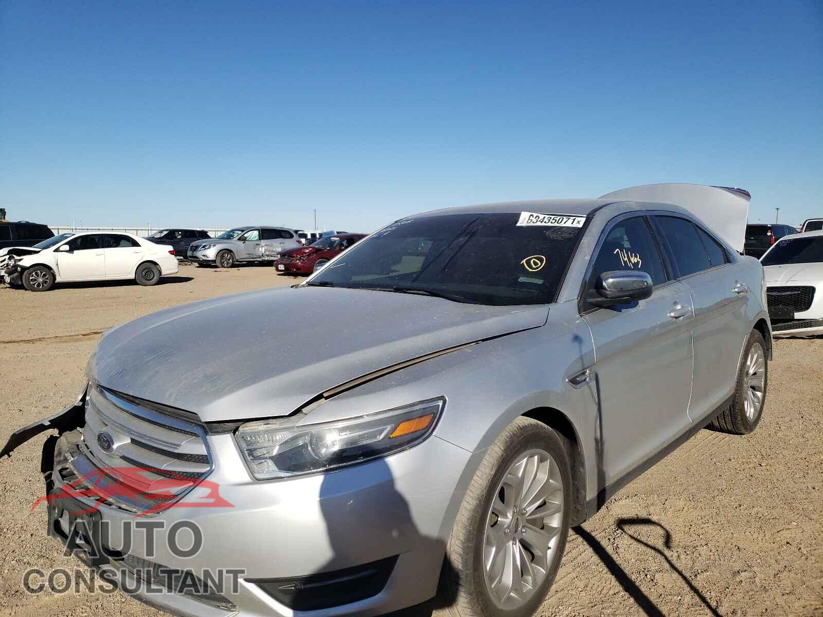 FORD TAURUS 2017 - 1FAHP2F81HG104321
