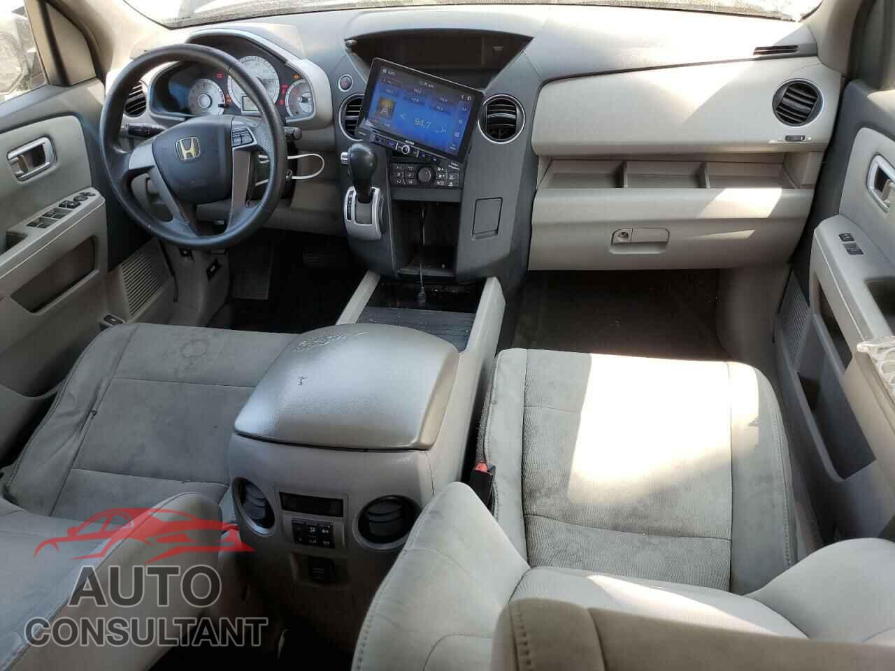 HONDA PILOT 2011 - 5FNYF3H22BB021381