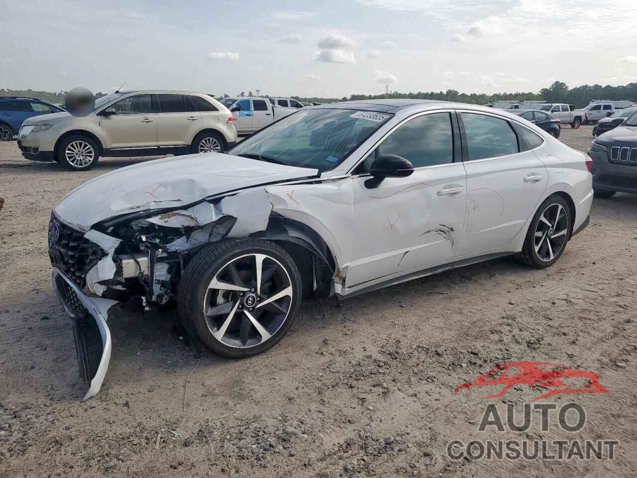 HYUNDAI SONATA 2023 - KMHL44J21PA257158