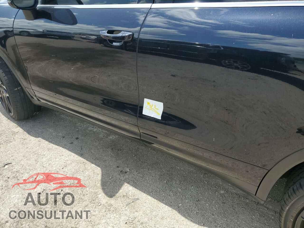 PORSCHE CAYENNE 2016 - WP1AA2A22GLA03759