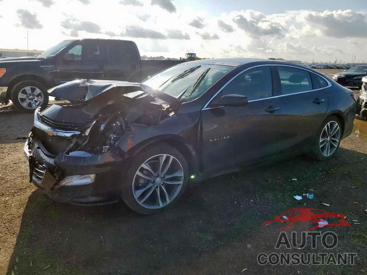 CHEVROLET MALIBU 2022 - 1G1ZD5ST5NF177415